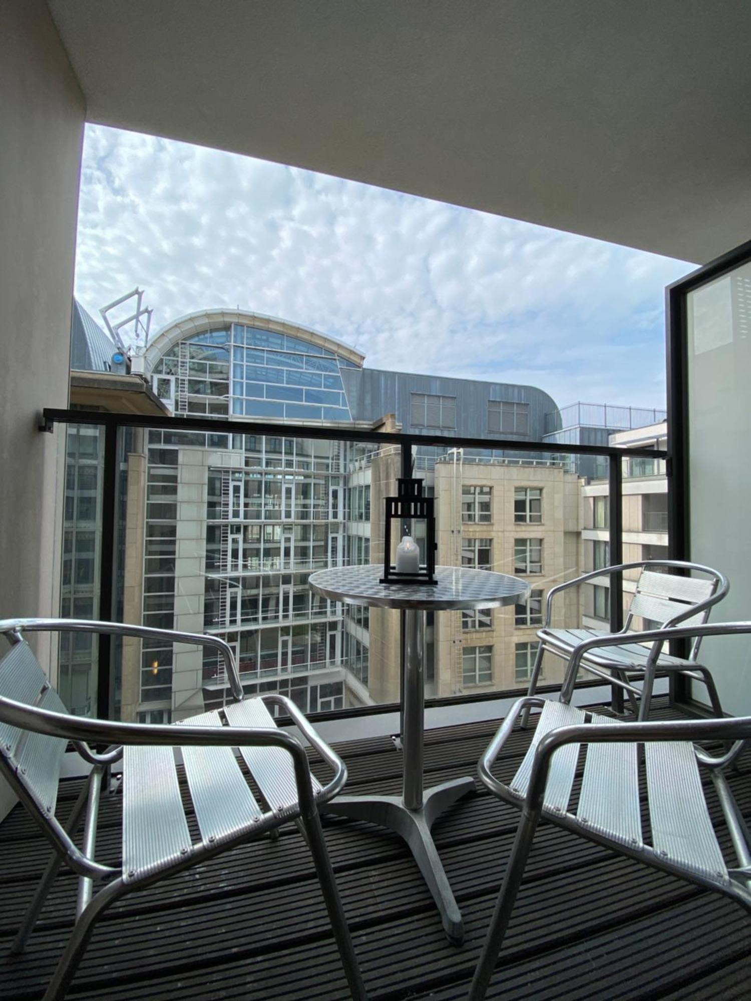 5Ensational Eu- Zone Appartment Brussel Bagian luar foto
